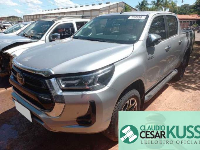 TOYOTA HILUX CD 21/21